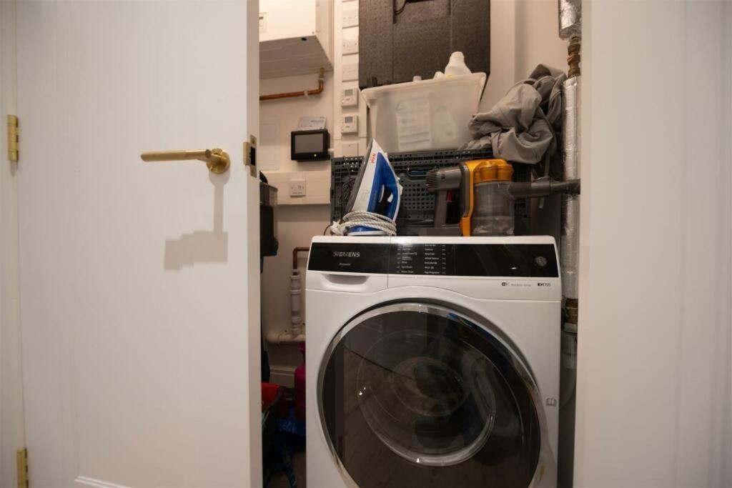 Of 2bedroom Appartement *